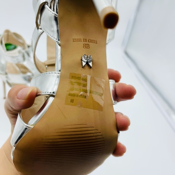 VICTORIA SECRET’S SILVER MUTLI STRAP POINTY HEELS - Picture 8 of 9